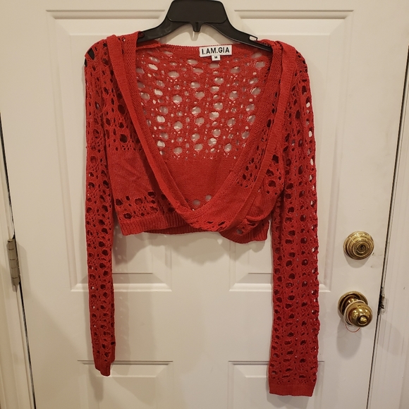 I AM GIA TOP - Picture 1 of 4